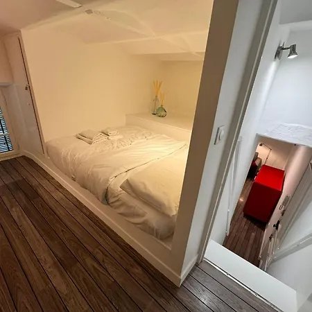 Carre D'or: Very Calm Cozy 2br, With Wi-fi Nizza